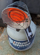 MR. HEATER   RADIANT HEATER PROPANE TANK TOP 300 sq ft 15000 Btu/h