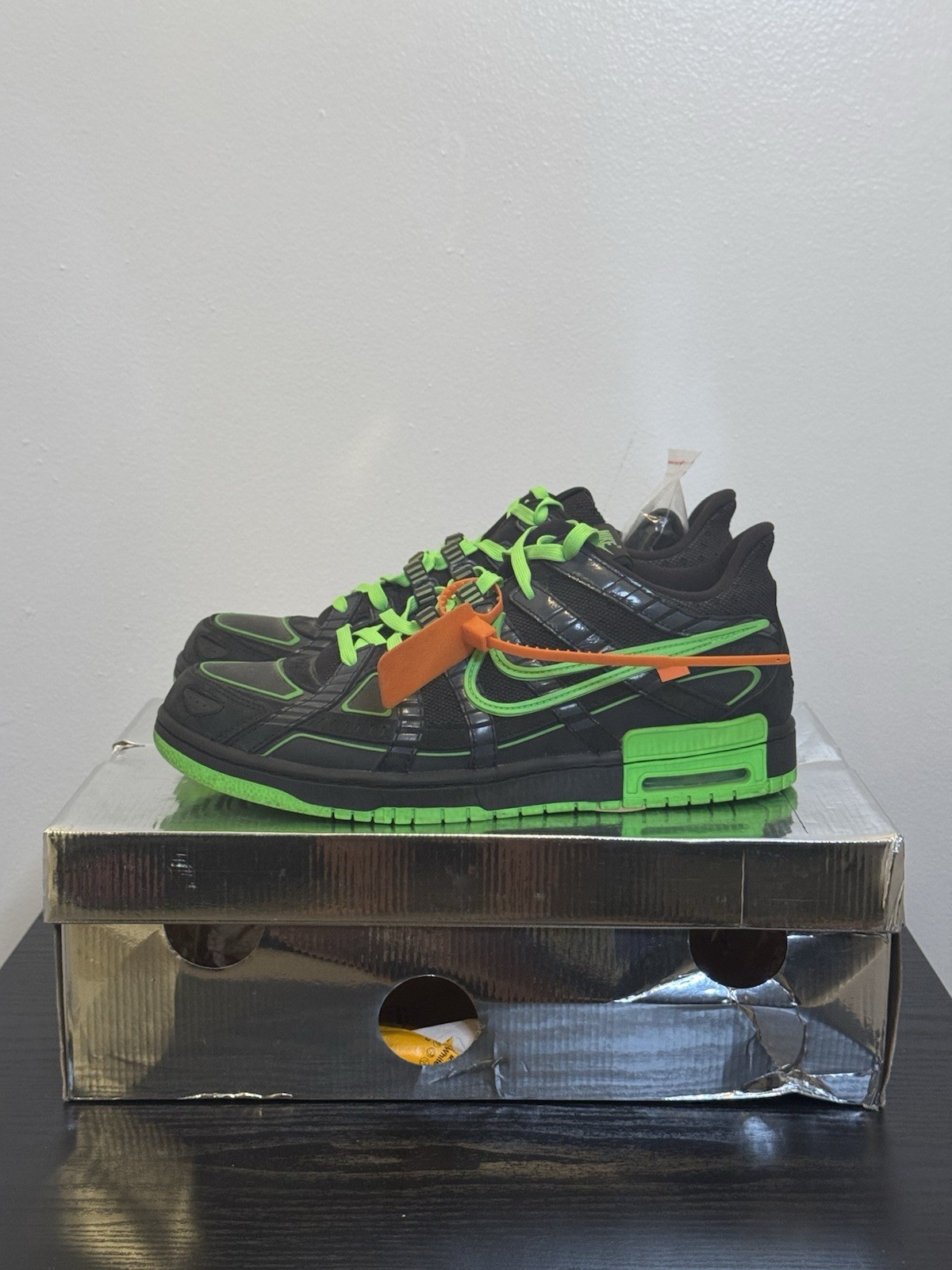 Nike Air Rubber Dunk “Off White Green Strike” - 11.5M/13W thumbnail 2