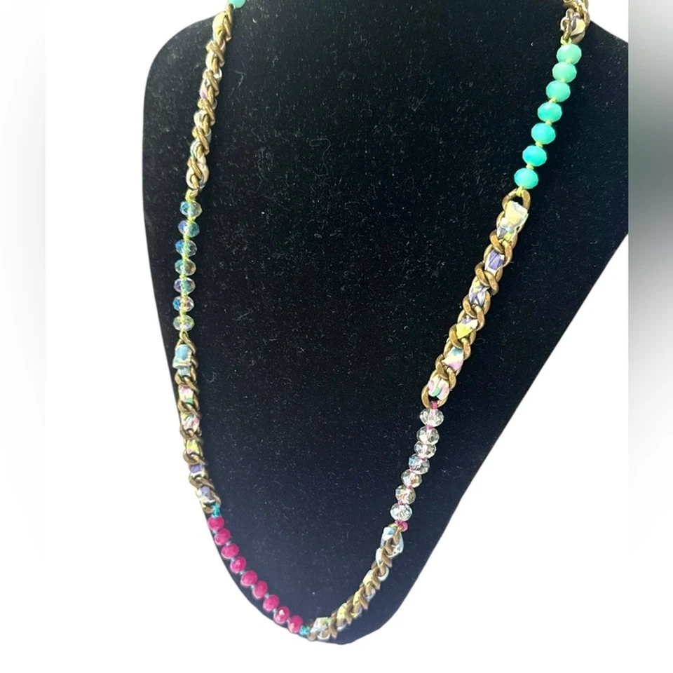 CHLOE & ISABEL Long Gold, green & purple Chain Beaded Necklace Crocheted - Image 2 of 4
