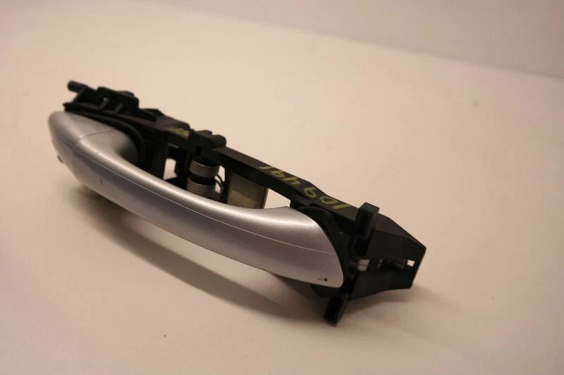 2005-2011 MERCEDES BENZ SLK350 RIGHT FRONT PASSENGER SIDE OUTER DOOR HANDLE Foto 3 de 4