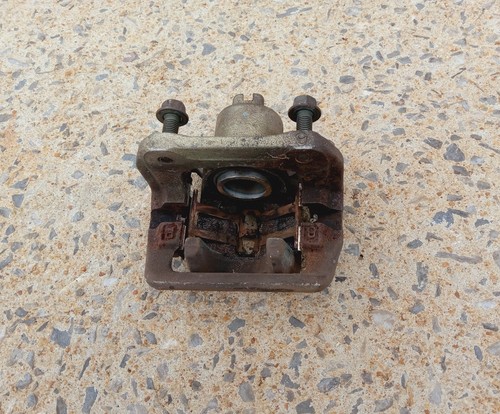 Pinza de freno trasera del lado derecho del pasajero Acura TL 99-03 3,2 L OEM - Imagen 3 de 3