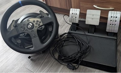 Thrustmaster T300 RS GT Rennlenkrad mit Pedalen für PC/PS4/PS5, schwarz