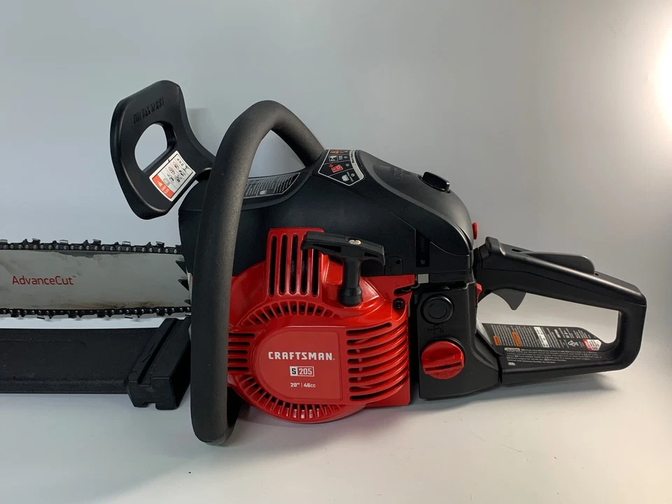 CRAFTSMAN S205 46 cc 2 Cycle 20 inch Gas Chainsaw - Image 2 of 4