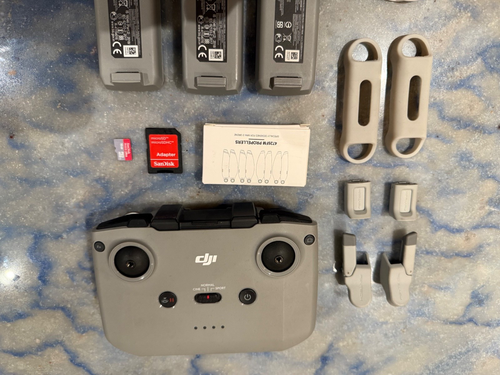DJI Mini 2 Drone (w 2nd drone!) Fly More Combo exc shape w extras, hard case - Picture 6 of 10