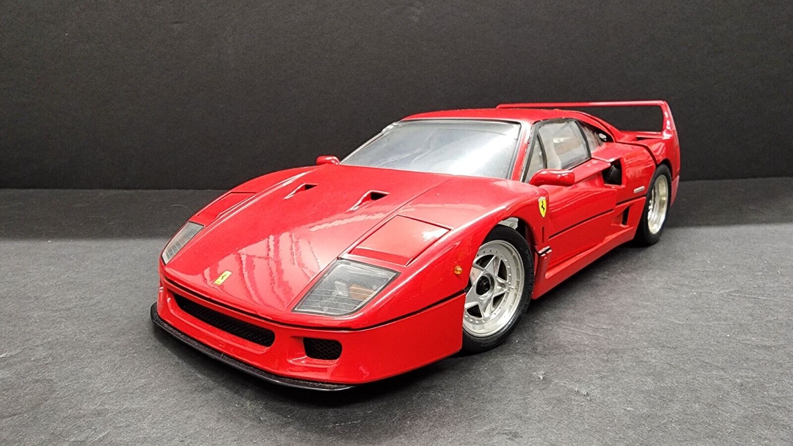 FUJIMI NOVA FERRARI F40 1/12 DIECAST METAL BODY BUILT DC