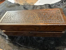 Antique Wheeler & Wilson Sewing Machine Carved  Wood Box with misc attachments