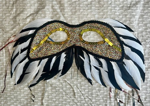 13 Vintage Peacock Feathers Face Mask w/Sequins, Carnival, Festival, Masquerade - Picture 9 of 14