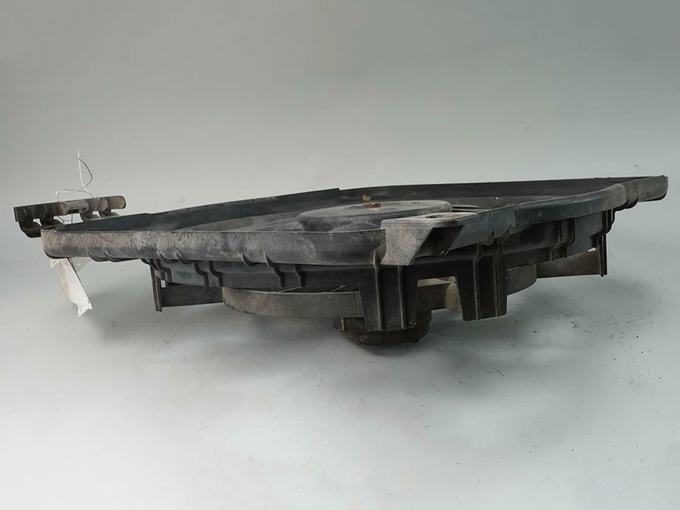 Chevrolet Cavalier Pontiac Sunfire 1996-1998 motor ventilador eléctrico de 2,2 L Foto 3 de 4