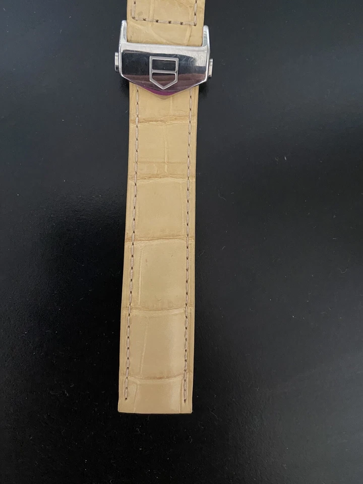 TAG HEUER 18 毫米黄色皮革表带,带不锈钢扣 — 第 3/4 张图片