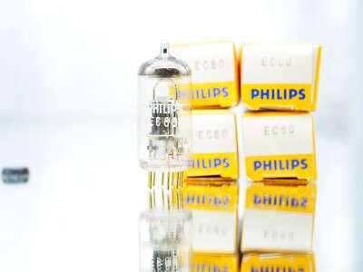 4x EC80 = 6Q4 Philips Triode Röhre Tube NEU / NEW IN BOX