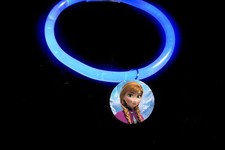 Frozen Princess-8 Glow in Dark Charm Bracelet-Party Favors Prizes Stuffers 2 Sty