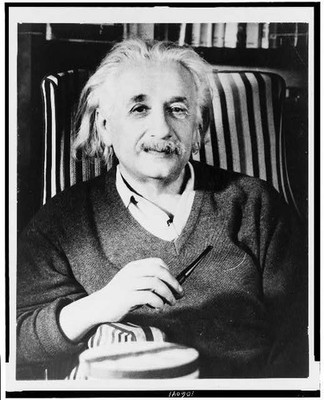 Albert Einstein,pipe,hand,theoretical physicist,general relativity,science,1930