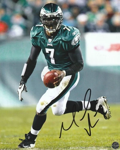 Michael Vick Autographed Philadelphia Eagles 8x10 Photo with COA/Signed Hologram
