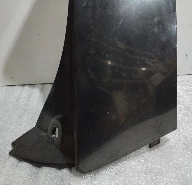 2010-2015 Smart Fortwo corpo lateral destro moldura de pilar C preto 4516901225C53A - Imagem 2 de 4