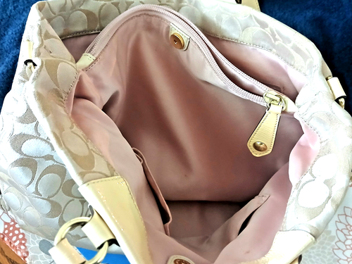 COACH Signature Medium Shoulder Bag Purse Beige w/ Yellow Gold Trim M1160-F15510 - Picture 8 of 11