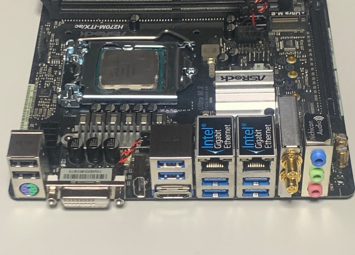 ASRock H270M-ITX/acマザボ　Core i7-7700 ASRock H270M-ITX/AC Mini-ITX Motherboard with Core i7-7700
