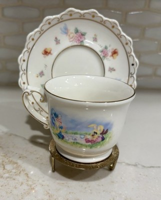 Alice In Wonderland Mad Hatter s Tea Party Cup & Saucer Disney