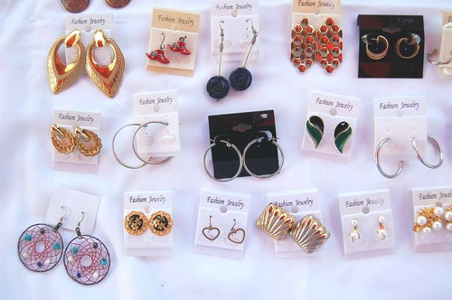 Pierced Earrings Asst'd Styles,Length,Colors,Materials Vintage/Modern 50pr S5354 - Picture 17 of 35