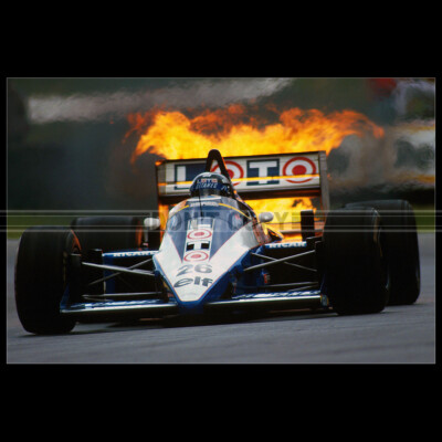 Photo A.019610 LIGIER JS27 JACQUES LAFFITE GRAND PRIX F1 PAUL RICARD 1986