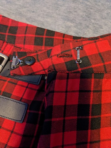 red plaid pleated buckle mini skirt size XL. NWT - Picture 3 of 5