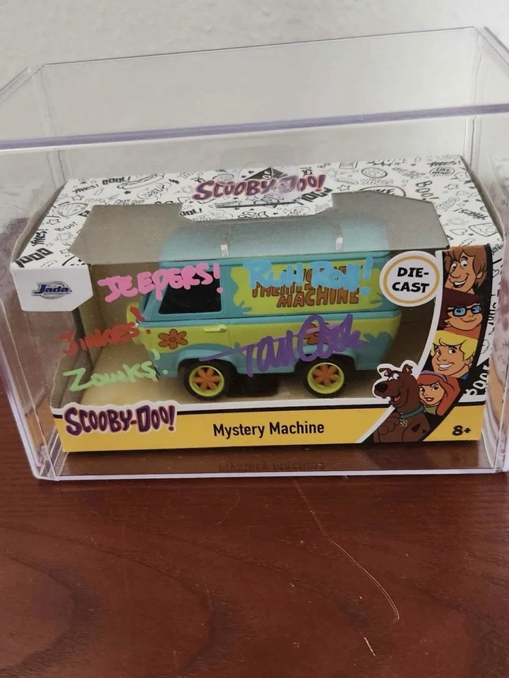 Таинственная машина Скуби-Ду с автографом — литая коллекционная - Изображение 2 из 4