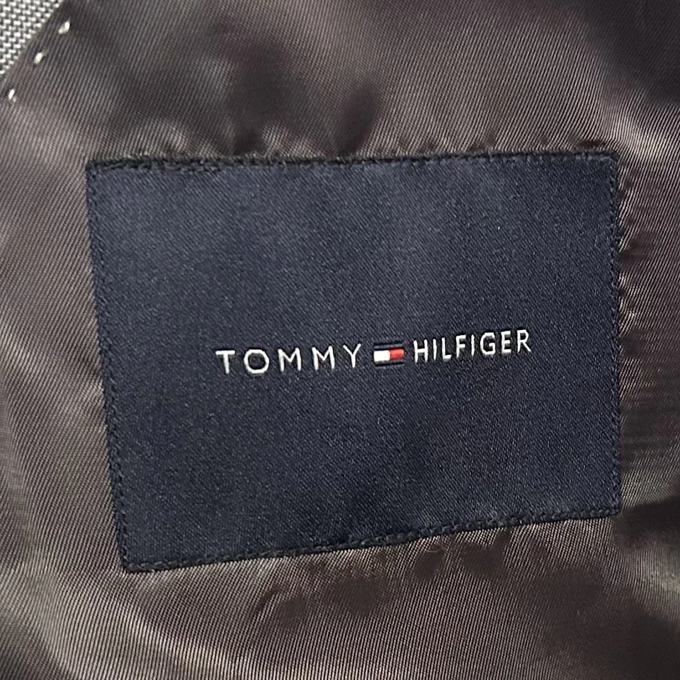 Tommy Hilfiger 40L Sport Coat 100% Wool Light Gray Two Button Double Vented - Image 3 of 4