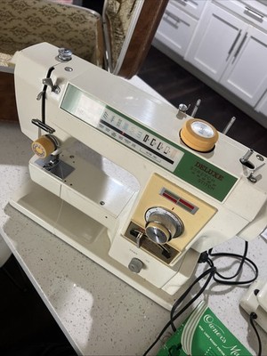 VINTAGE MORSE SEWING MACHINE model 9500* leather CASE, PEDAL