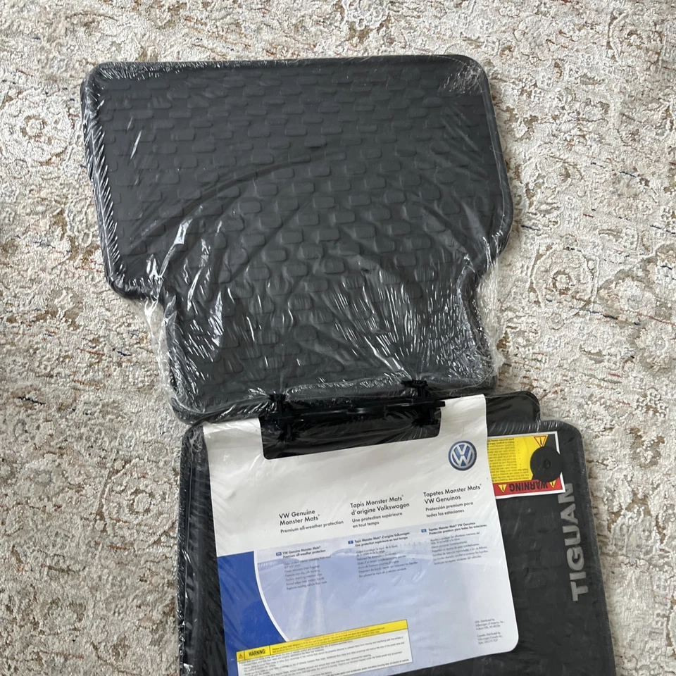 Volkswagen Tiguan/Tiguan Limited 2009-2018 alfombrilla Monster genuina 5N1-061-550-H-041 Foto 4 de 4
