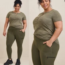 Torrid Happy Camper Performance Core Active Leggings Size 1X Cargo Zip Pockets