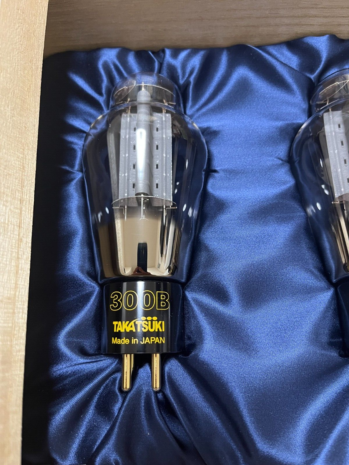 TAKATSUKI Matched Pair Vacuum Tubes TA−300B Output Amplifier