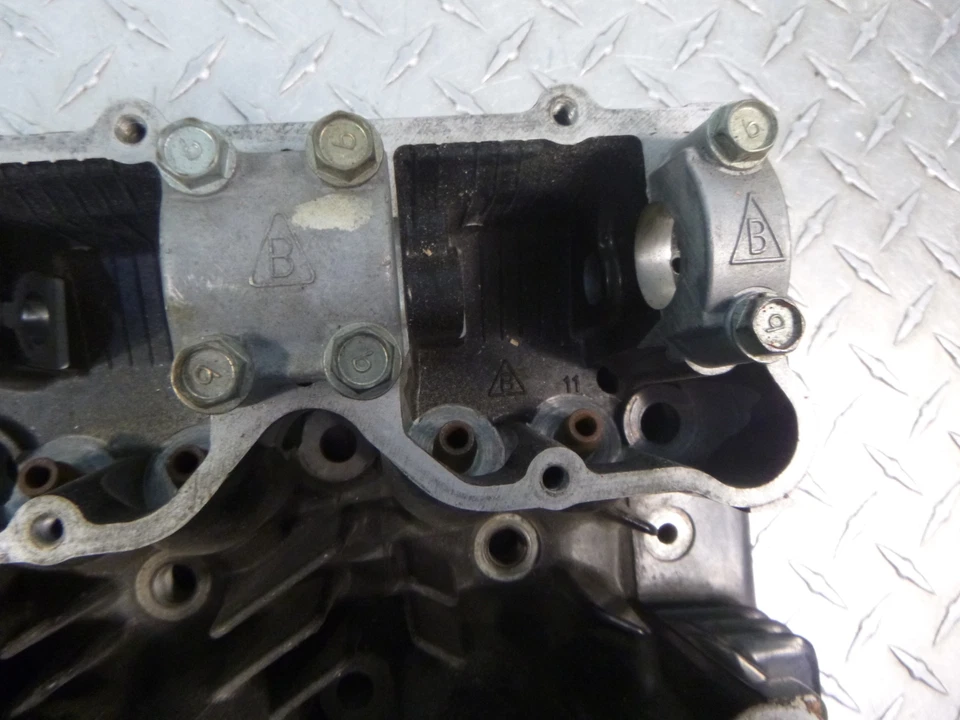 Suzuki GS1100 1981-1984 culata portada sin válvulas Foto 4 de 4