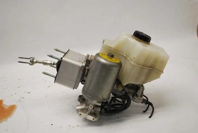 2014-2019 Infiniti QX80 Hydraulic Power Booster Brake Pump OEM - Image 4 of 4