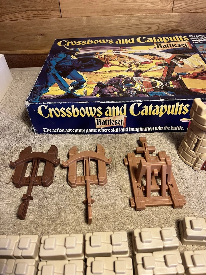Vintage 1980s Crossbows and Catapults Battleset - Read Discription - Image 3 of 4