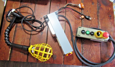 THYSSEN KRUPP ELEVATOR CAR TOP STATION BOX ASSEMBLY W/ MAGNETIC LIGHT #186FE001