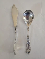 2PC Lot 1881 Rogers La Vigne Silverplate C1908 Butter Knife & Sugar Spoon