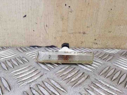 BMW X5 E53 Kotflügelblinker vorne rechts 4.40 Petrol 210kw 2002 26143661