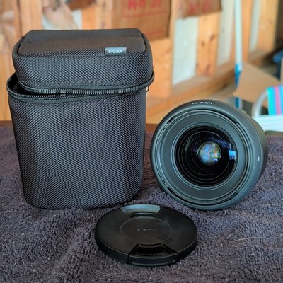 Sigma Art 24mm f/1.4 DG Wide Angle Lens Nikon F-Mount w/ Case & Cap LH830-03
