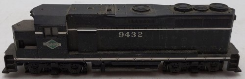 Locomotora diésel Athearn 4224 HO Illinois Central GP35 DMY #9432 | Condition: Used