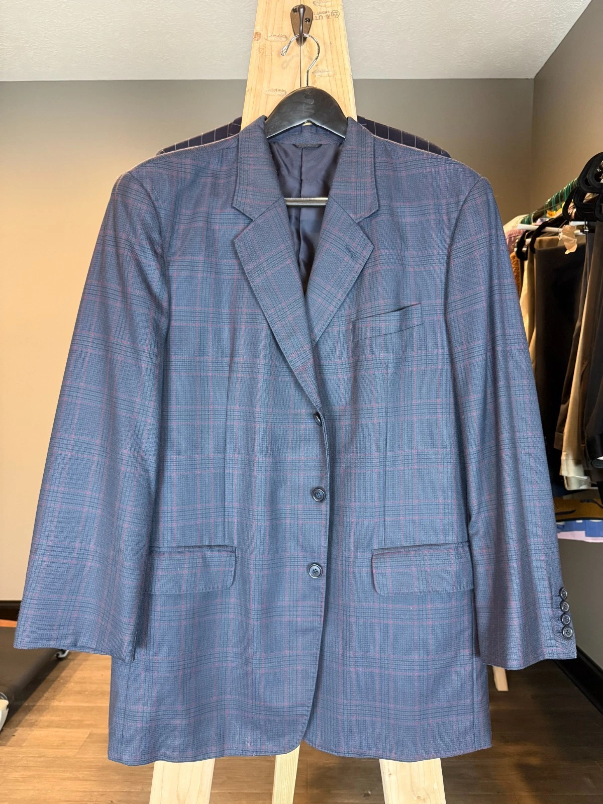 Custom Made Wool Gray PInk Stripes Sport Coat Sz XL