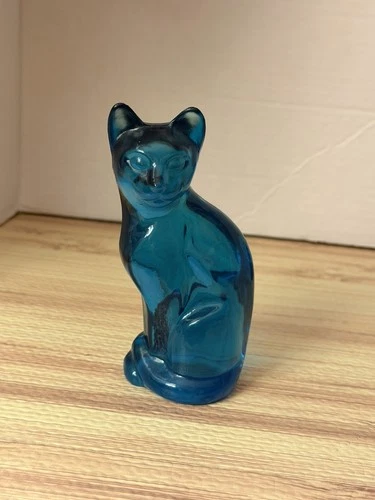 Vtg Fenton Twilight Blue Glass 5-1/8" Cat Sitting RARE Figurine