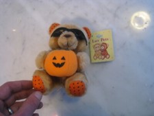 Vintage Russ Berrie Luv Pets Halloween PUMPKIN Masked 5  Teddy Bear - w Tag