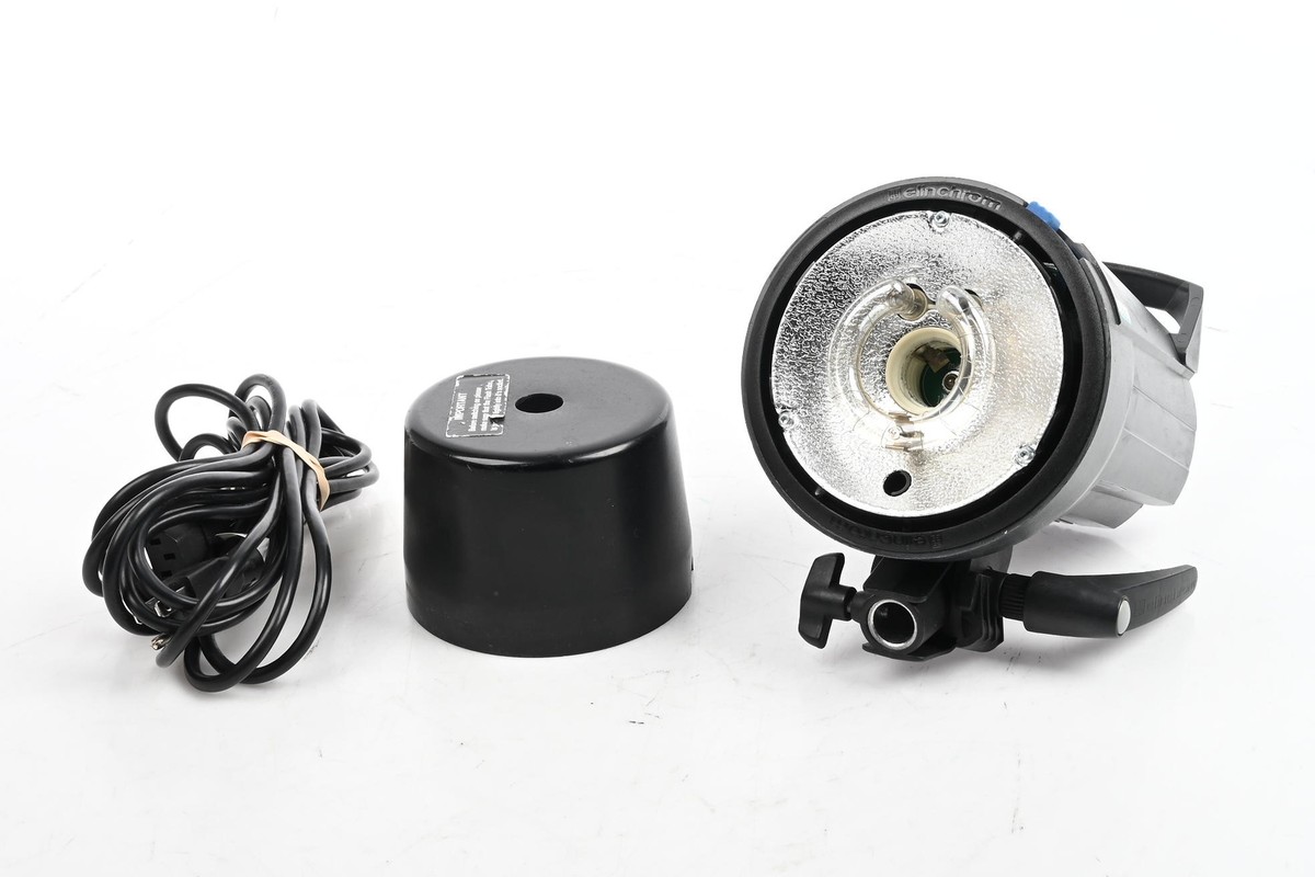 Elinchrom D-Lite 4 it 2灯セット エリンクローム(elinchrom) D-Lite-it 4 をざっくりレビュー。[自宅