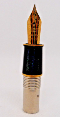 Sheaffer Balance II 18k Gold medium point nib with section-new