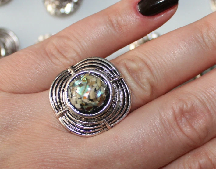 Neu Ring Modeschmuck Legierung verschiedene Designs Gr. 16 - 20 verstellbar #34 - Bild 2 von 4