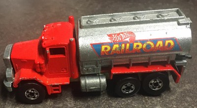 hot wheels peterbilt 1979 railroad