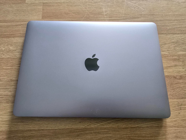 VGC MacBook Pro A1708 13" Mid 2017 Core i5-7360U 2.3GHz 16GB 256GB SSD *READ
