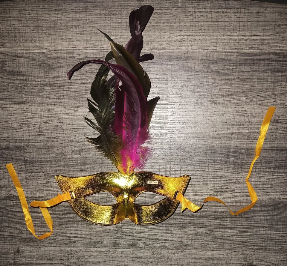 Máscara de Mascarada Mardi Gras Oro y Rosa Brillo Máscara de Ojos con Plumas Foto 2 de 3