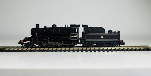 Graham Farish 372-626 Class 2MT Ivatt 2-6-0 46440 in BR lined black early emblem - Picture 2 of 9