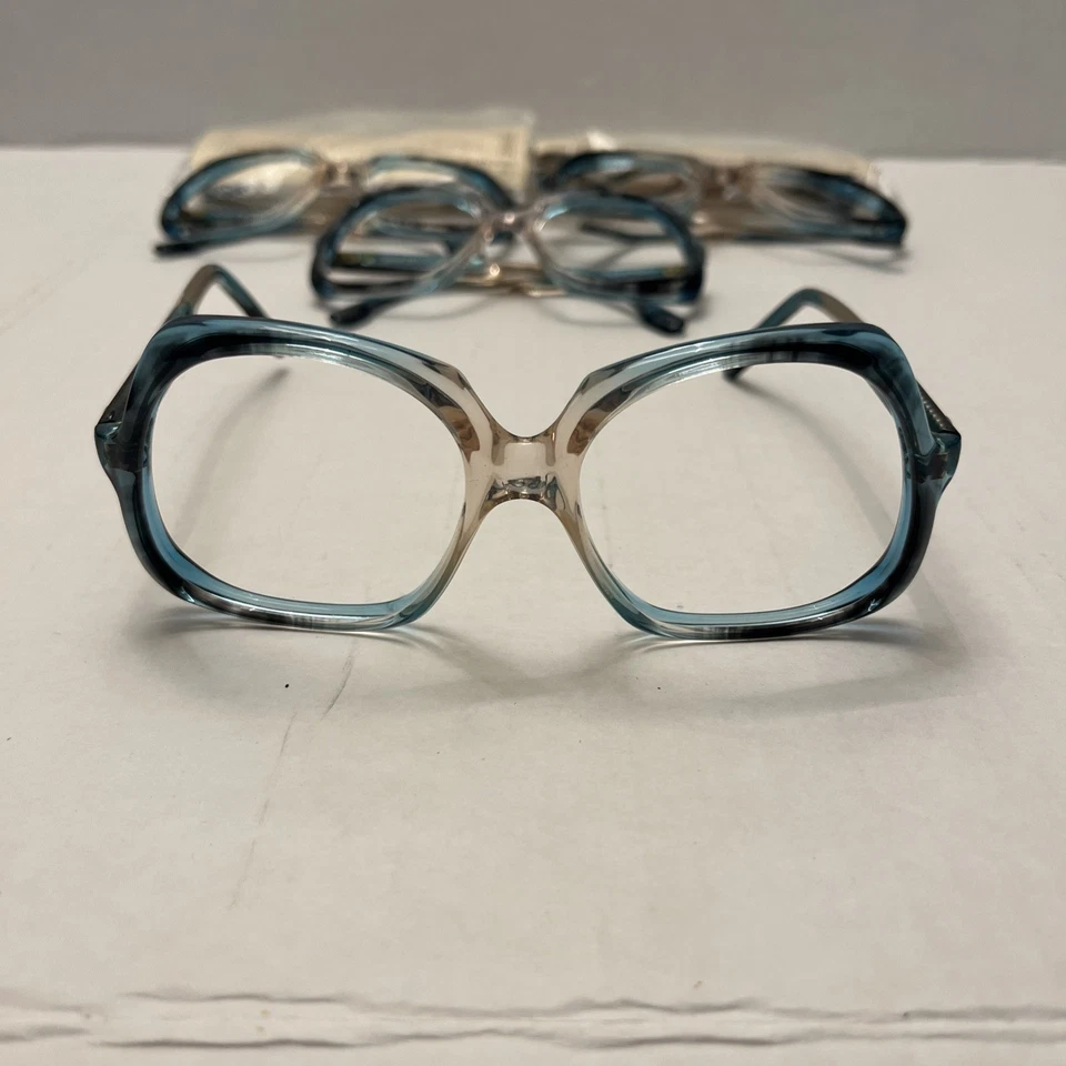 Diane Von Furstenberg Vintage Lot of 6 Eye/Sun Glasses 2 Toned blue Temples New! - Image 4 of 4