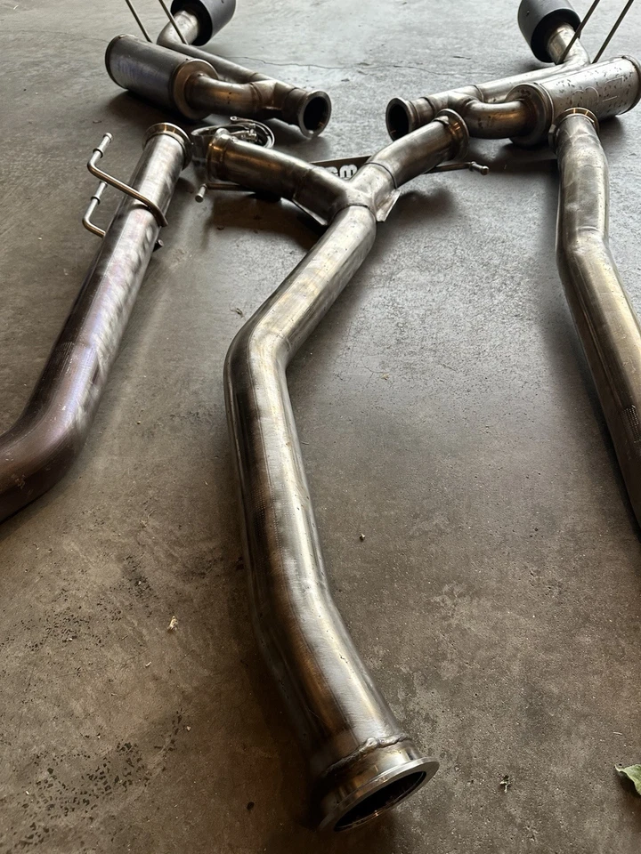 17-21 Civic Si Magnaflow NEO series catback exhaust /w carbon fiber tips - Image 4 of 4